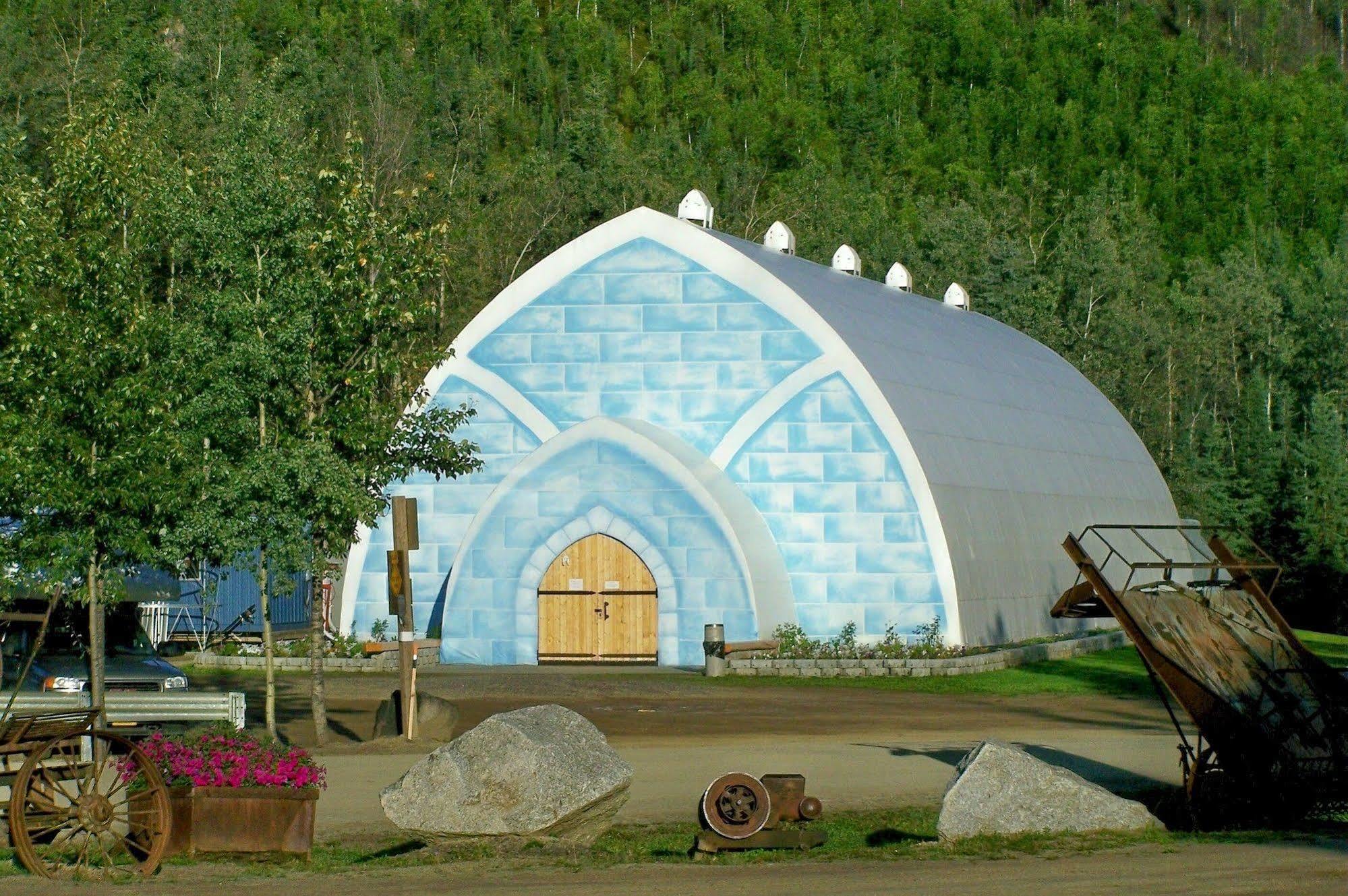 Chena Hot Springs Resort Fairbanks Bagian luar foto